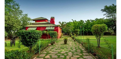 Jacuzzi/Hot Tub - Shivapuri Heights Cottages