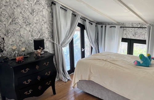 Lantosque Bed & Breakfast | À la Montagne Avec Animaux de la Ferme