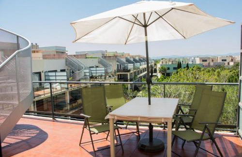 San Jorge Apartment | Ático Premium con Azotea, Pádel y Piscina