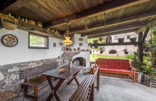 Bela nad Radbuzou House | Újezd Svatého Kříže by Interhome