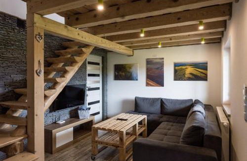 Polanczyk Ski Chalet | Łykolańczyk-Chatki z JACUZZI