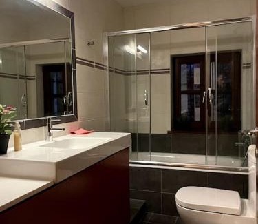 Trikolonoi Villa | Αρχοντικό της Αριάδνης
