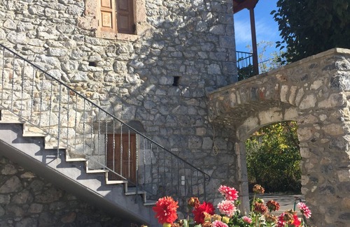 Karyes Apartment | Τraditional Stonebuilt House, mountain Parnon, Karyes Lakonias