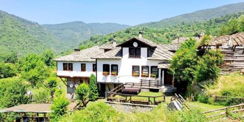 Garmen House | Авина къща