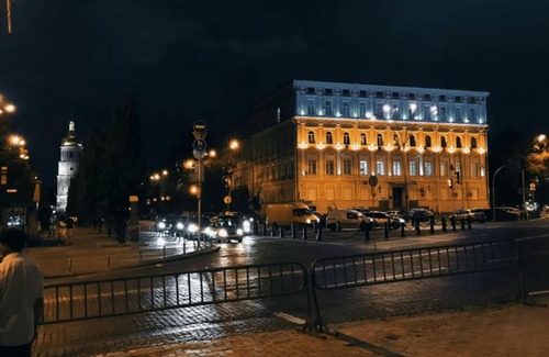 Verkhnie Misto Apartment | Апартаменти у центрі Києва