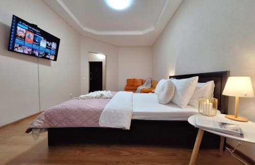 Sukhinovka Apartment | Велике ліжечко на Садовому. Мережа Alex Apartments. Цілодобове безконтактне заселення