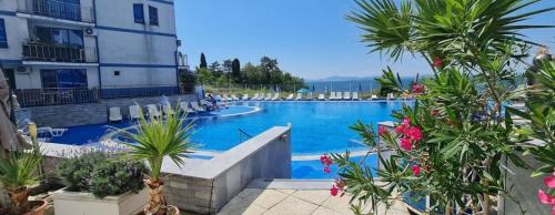Pomorie Apartment | Двустаен апартамент с морска панорама в Blue Bay Palace