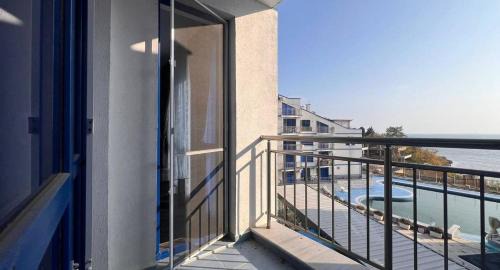 Pomorie Apartment | Двустаен апартамент с морска панорама в Blue Bay Palace