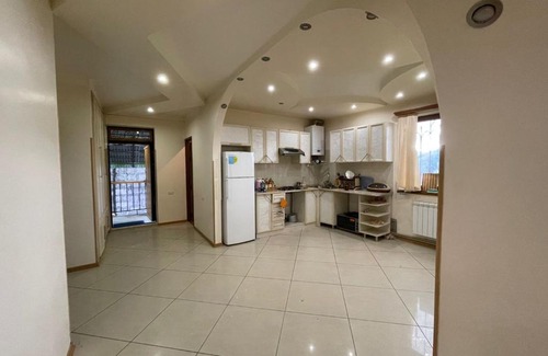 Aghavnadzor Apartment | Дом не далеко от Еревана.Тихое место,комфортный дом!Идеально для семьи!Камин...)