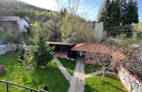 Tryavna House | Къща за гости Сияйна Зора