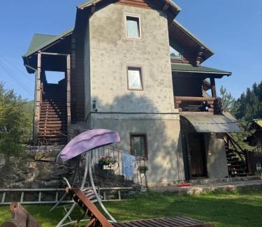 Vorokhta Apartment | На Кружалі