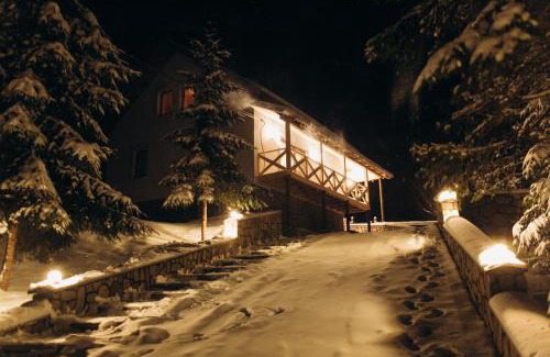 Manyava House | Садиба Гармонія