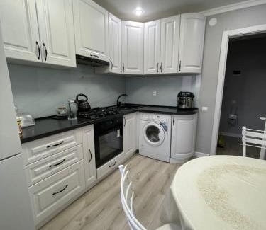 Uralsk Apartment | Светлая 3-х комнатная квартира