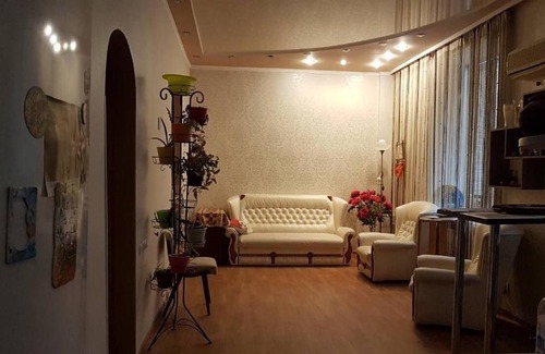 Kharkiv Apartment | Уютно-теплая Трехкомнатная квартира