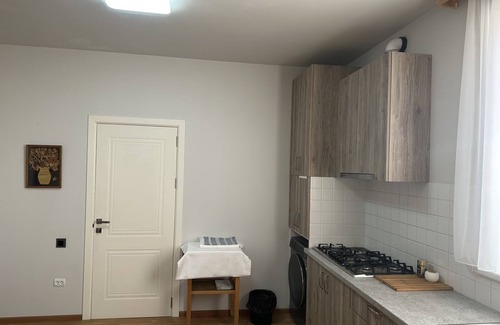 Yerevan House | Уютный дачный дом с большим садом, по дороге в Цахкадзор и о.Севан