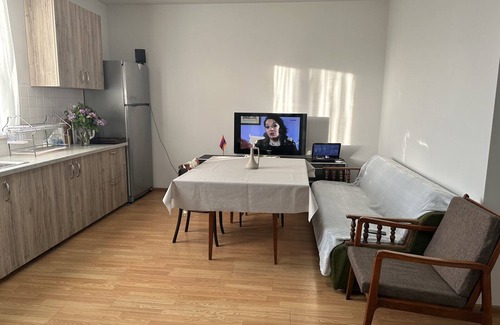 Yerevan House | Уютный дачный дом с большим садом, по дороге в Цахкадзор и о.Севан