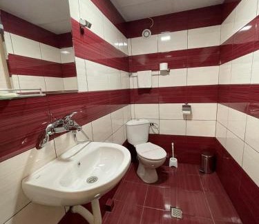 Svishtov Hostel | Хотел Дунав