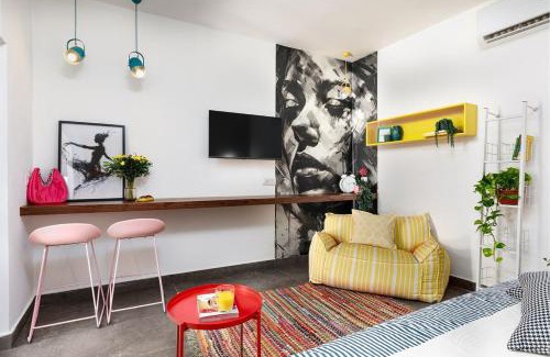 Rishon LeTsiyon Apartment | דירה שקטה ומעוצבת עם ג'קוזי במרכז ראשלצ