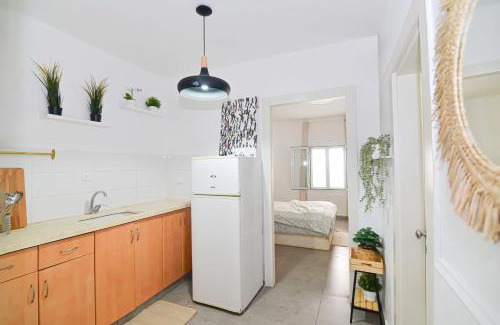 Hadera Apartment | הדירה בלבן