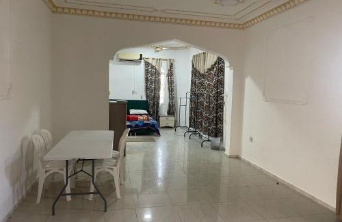 Al Khuwair House | استديو بالخوير
