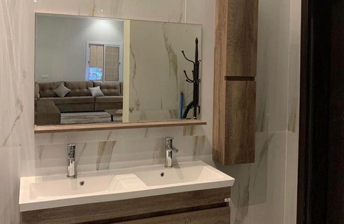 Al Kura Ski Chalet | بيلا