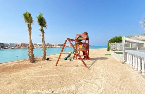 Dhahban Ski Chalet | درة العروس الشاطئ الذهبي