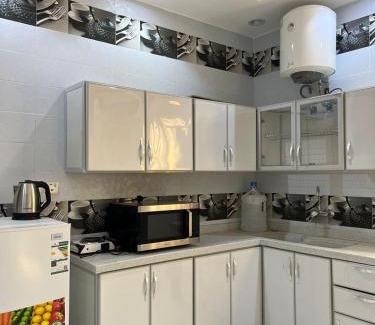 AlUla Apartment | شقق الزهور - العزيزية