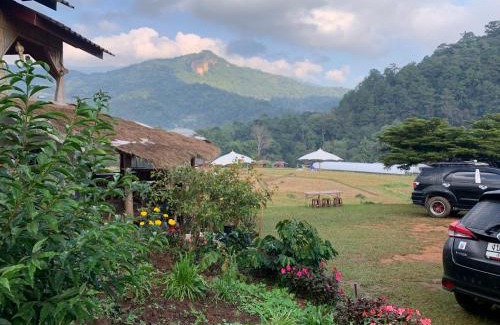 Ban Luang House | บ้านพักเคียงนา