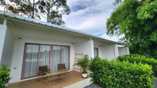 Wihan Daeng Bed & Breakfast | บ้านลำฟาร์มสเตย์และคาเฟ่ สระบุรี