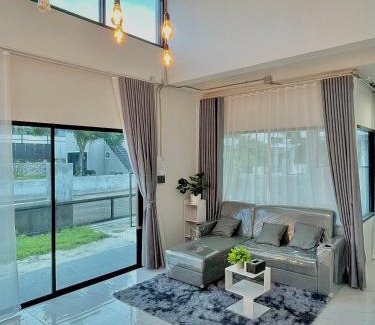 Pluak Daeng House | บ้านK village