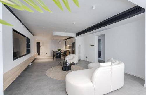 Xuhui Apartment | 上海 徐汇田子坊 黄浦滨江 靠近虹桥机场 大两房