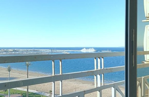 Tangier Apartment | 位于 丹吉尔 city center 的海景公寓
