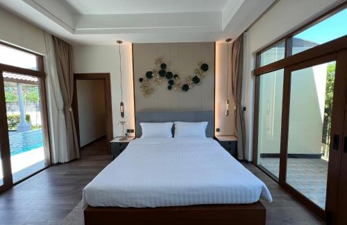 Cherngtalay Villa | 奢华泳池花园别墅步行到海滩