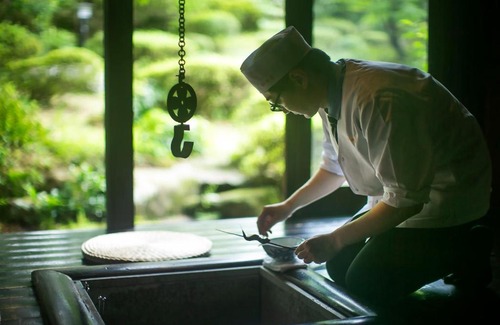 Ishikawa Prefecture Hotel | 川魚・山菜料理 和田屋