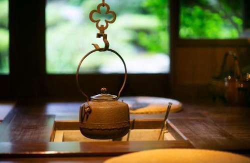 Ishikawa Prefecture Hotel | 川魚・山菜料理 和田屋