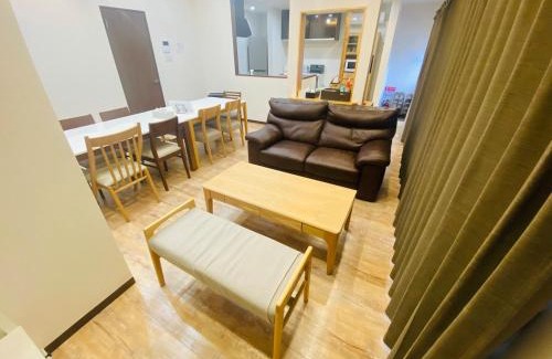Hatsukaichi House | 時間を忘れる貸別荘オールブルー