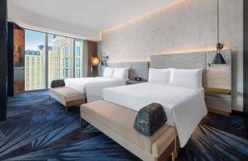 Zhujiang New Town Apartment | 曼笛国际酒店公寓广州珠江新城店