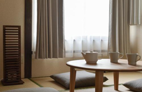 Morishita Apartment | 森下別邸