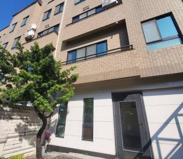 Anping Apartment | 河畔暮光-安平包棟民宿-電動麻將ktv停車