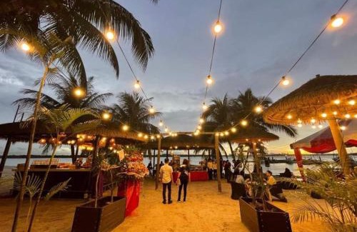 Central District Apartment | 金海湾@Danga Bay温馨舒适海景套房三房三厕6-12人适合家庭入住