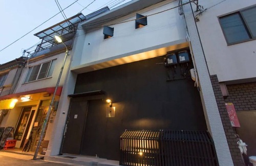 Namba House | 01Group stay CLASSE/350m walk from Namba station/280m walk from Nihonbashi station/Maximum 6 people/WIFI