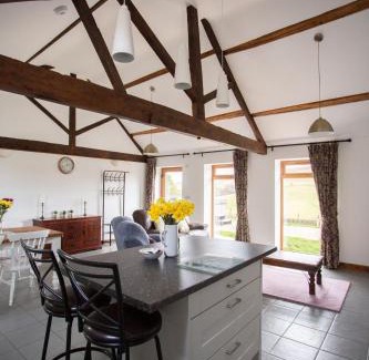 Newcastle-on-Clun House | 1 Beacon View Barn