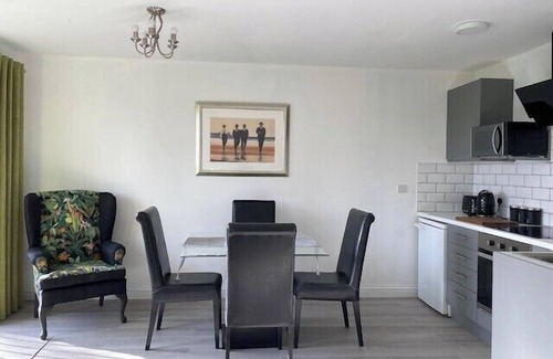 Griffydam Apartment | 1 Bed Apt- Rural Views- Juliette Balcony - Parking