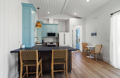Junction House | 1-Bed Guest House in Serene Palo Cedro – Your Perfect Home Away From Home