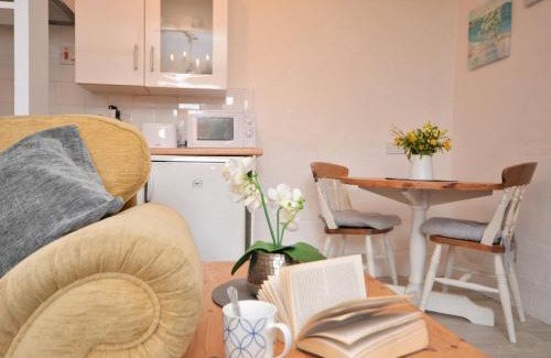 Morwenstow House | 1 Bed in Bude 43697