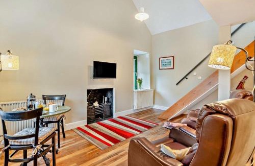 Perth House | 1 Bed in Dunning CA333