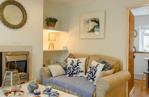 Meads House | 1 Bed in Eastbourne EHC45