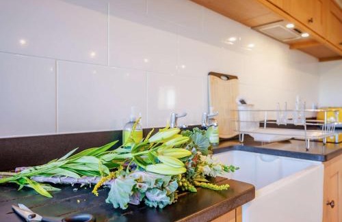 Great Coxwell House | 1 Bed in Farringdon 88573