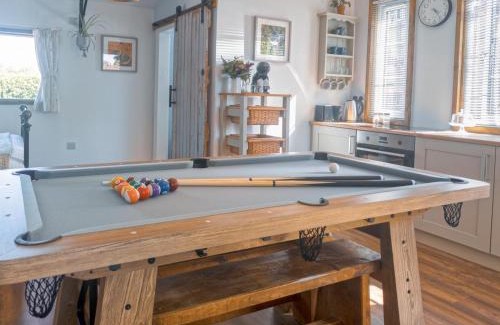 Thurlaston Cabin | 1 Bed in Lawnhead oc-w32576