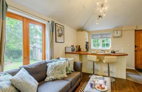 Newport Apartment | 1 bed in Newport 86258